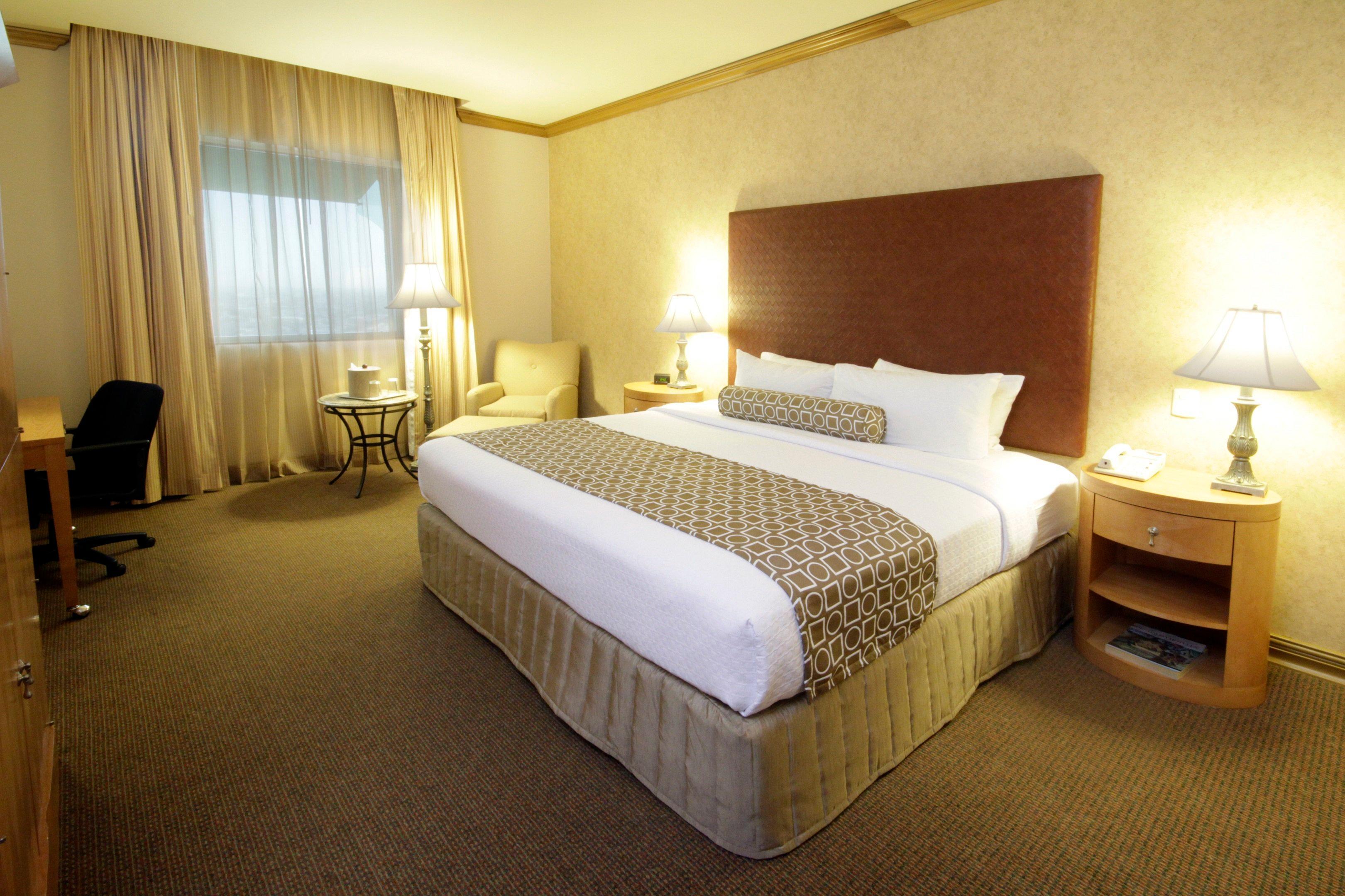 คราวน์ พลาซา ตอเรออง Hotel โทร์เรออน ภายนอก รูปภาพ
