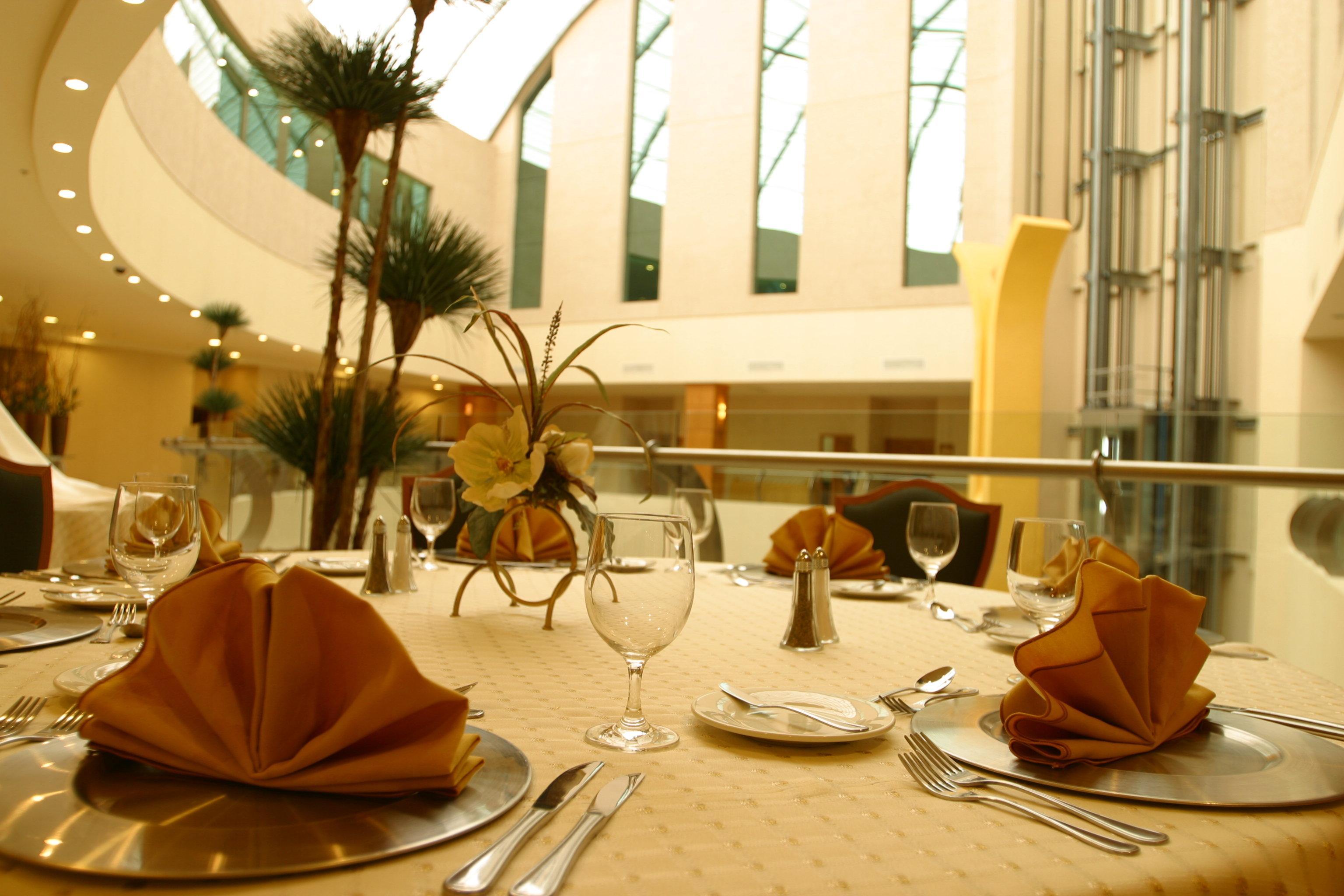 คราวน์ พลาซา ตอเรออง Hotel โทร์เรออน ร้านอาหาร รูปภาพ