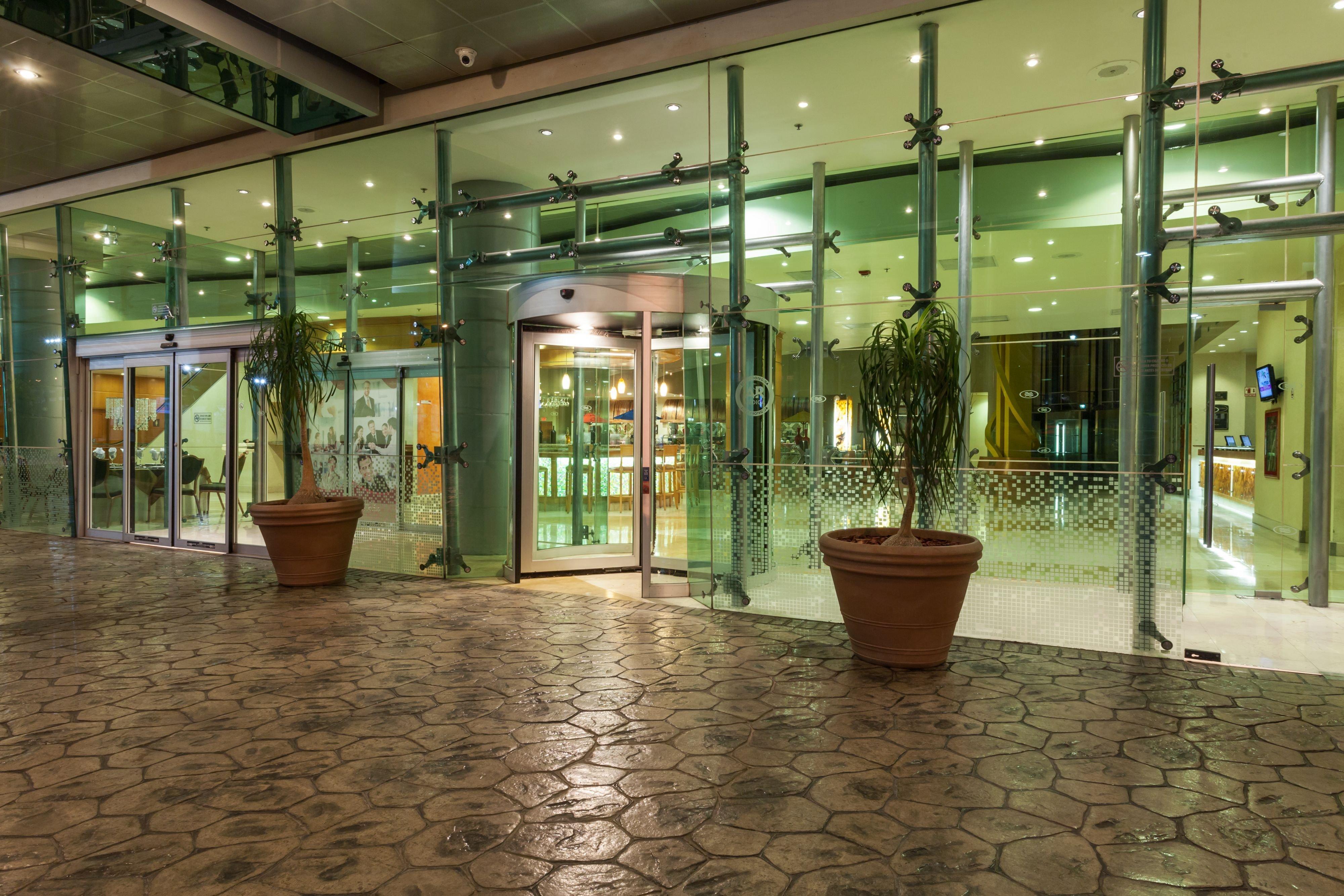 คราวน์ พลาซา ตอเรออง Hotel โทร์เรออน ภายนอก รูปภาพ