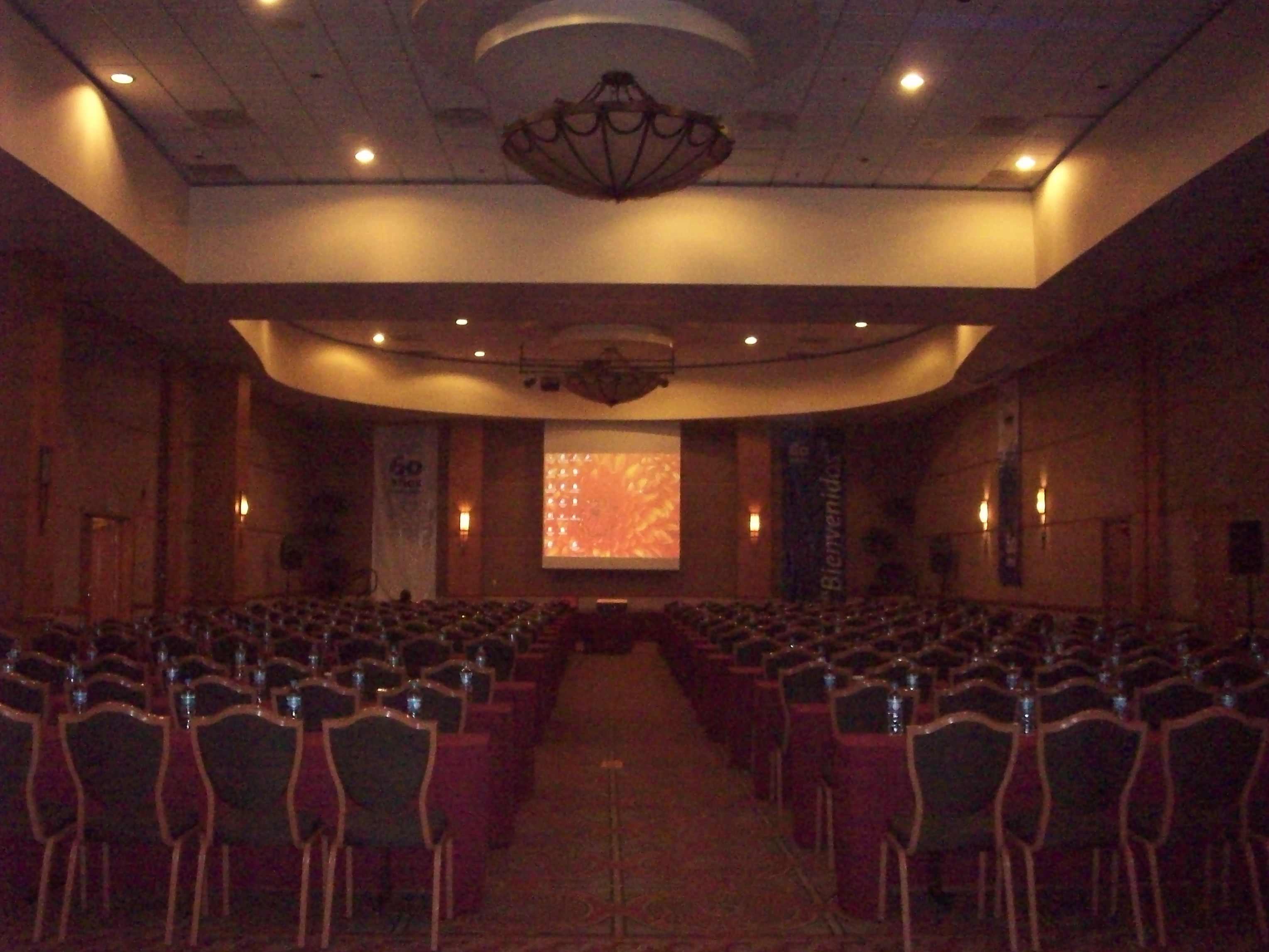 คราวน์ พลาซา ตอเรออง Hotel โทร์เรออน ธุรกิจ รูปภาพ