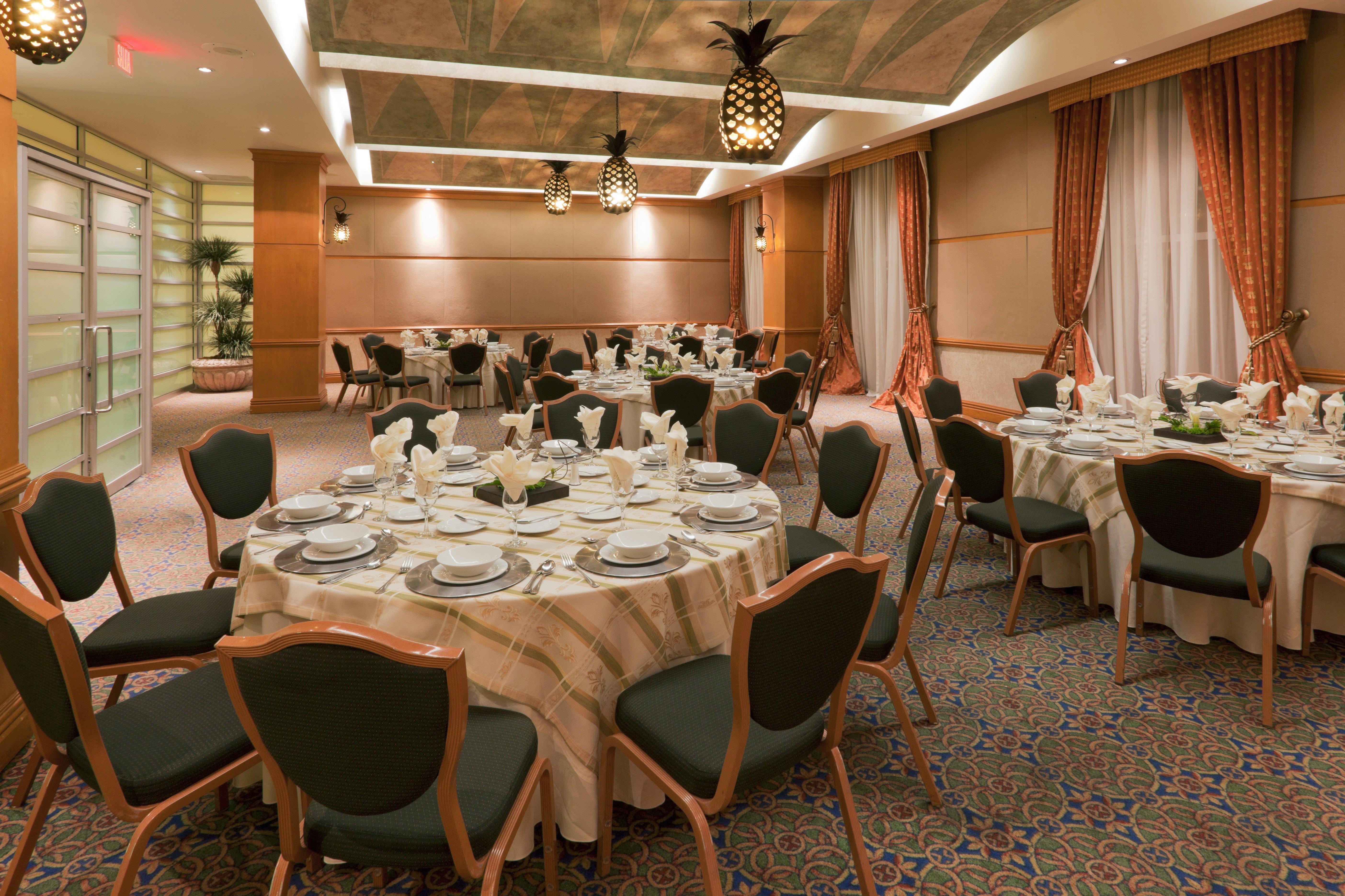 คราวน์ พลาซา ตอเรออง Hotel โทร์เรออน ภายนอก รูปภาพ