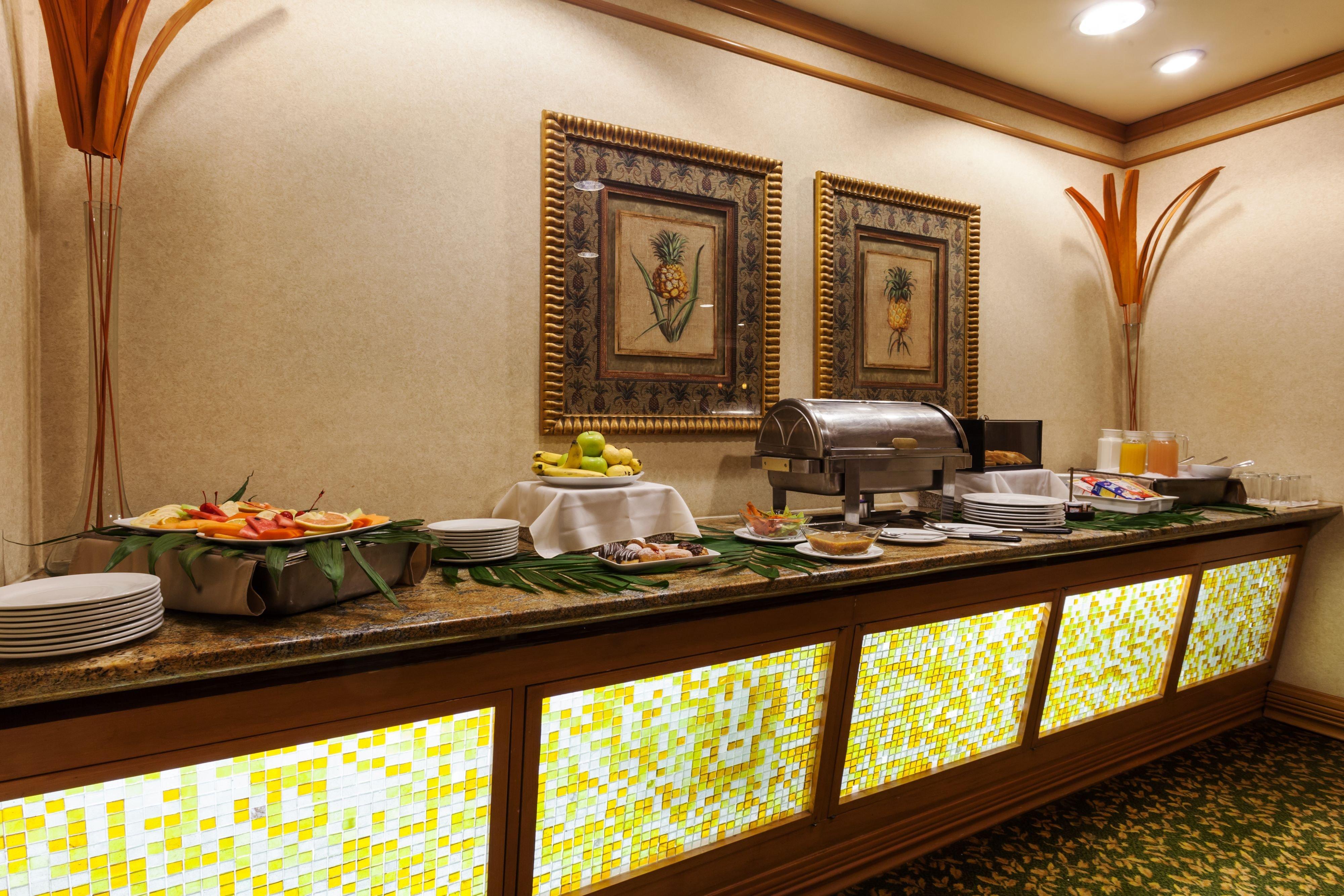 คราวน์ พลาซา ตอเรออง Hotel โทร์เรออน ภายนอก รูปภาพ